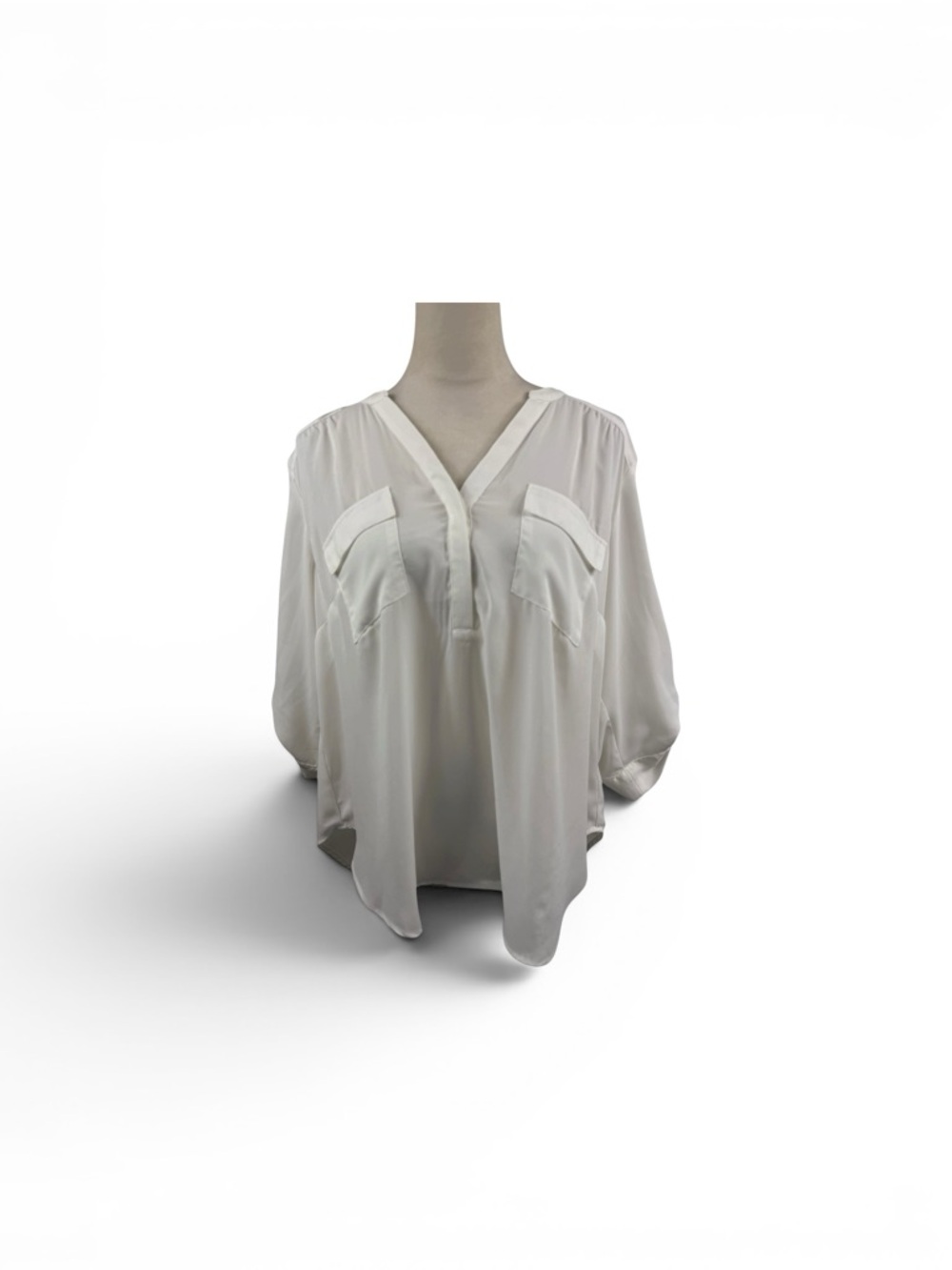 torrid white Harper V-Neck top with Pocket size 00/M-L-10